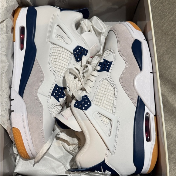 Jordan 4 SB Navy - Picture 5 of 7